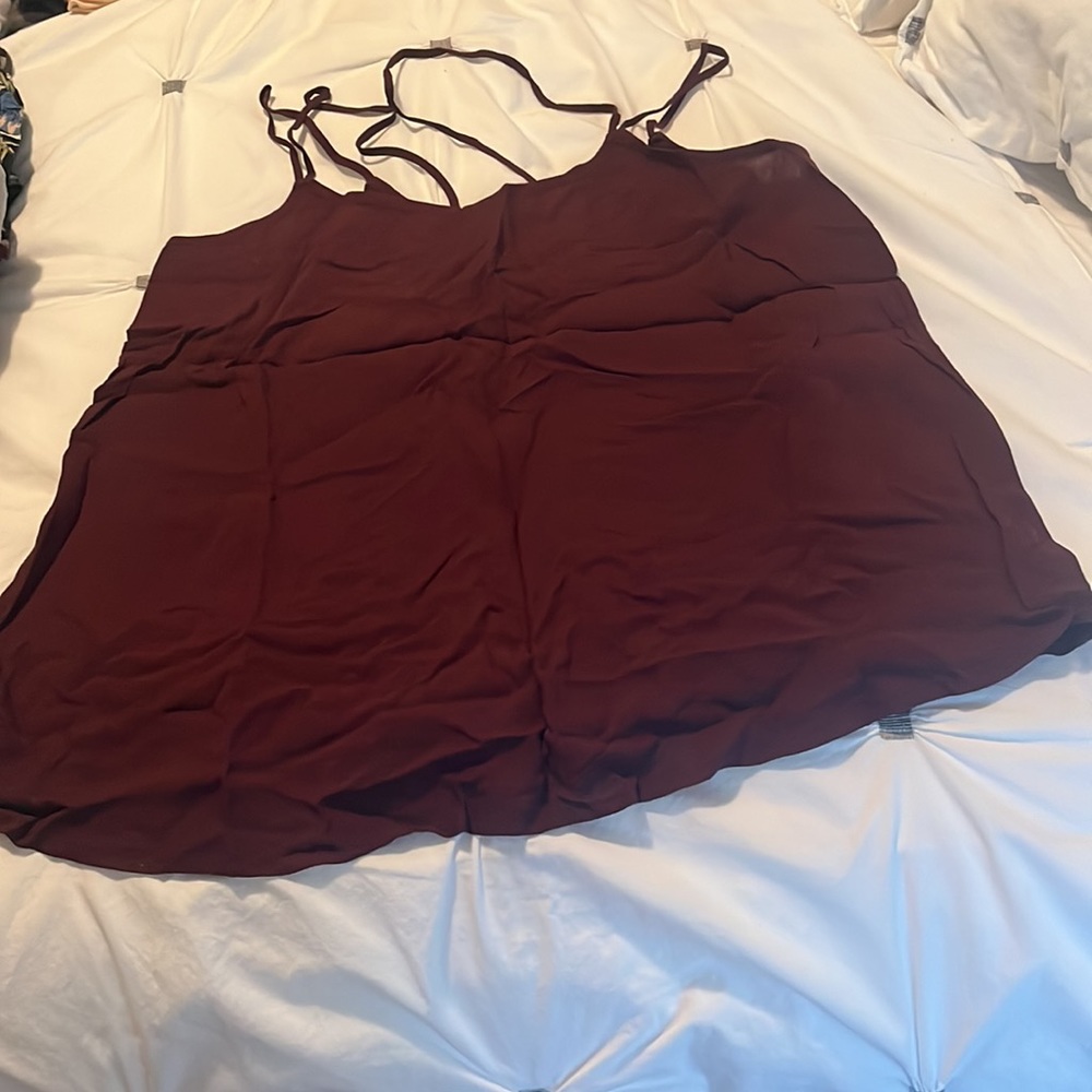 Two tank tops - Picture 3 of 3